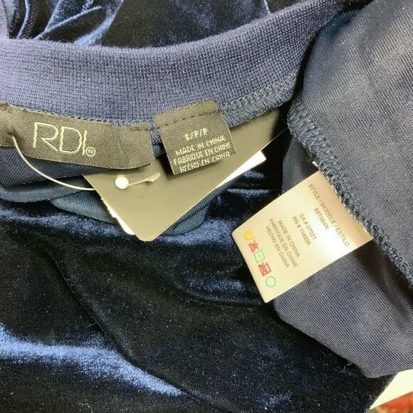 RDI velvet tie front long sleeve blue sweatshirt top size S NWT - Picture 5 of 5